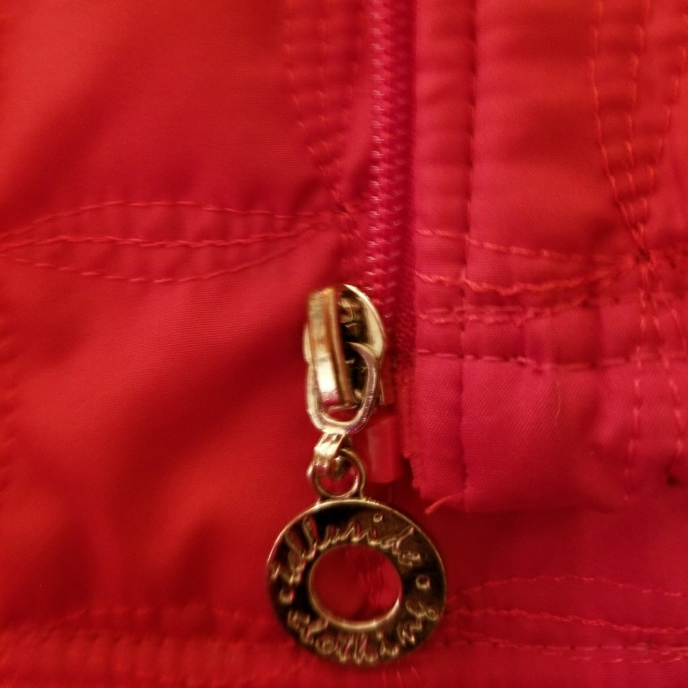 RED VEST - Picture 5 of 8